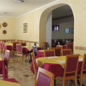 https://hotel-san-tomio.hotelinveneto.com